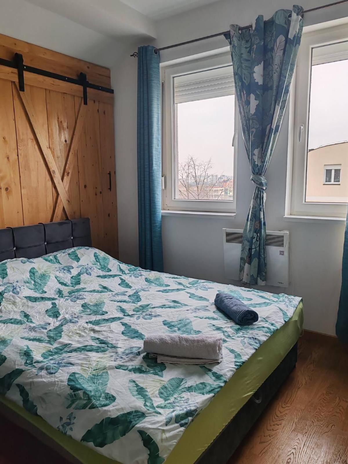Spa Apartment Yang - Hot Tub, Sauna, Spa Нови-Сад Экстерьер фото